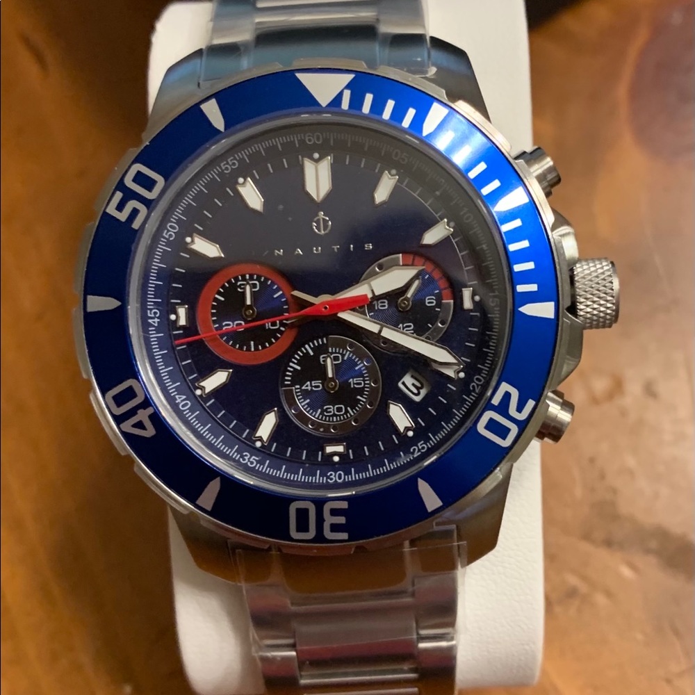 Nautis 17065-D Watch